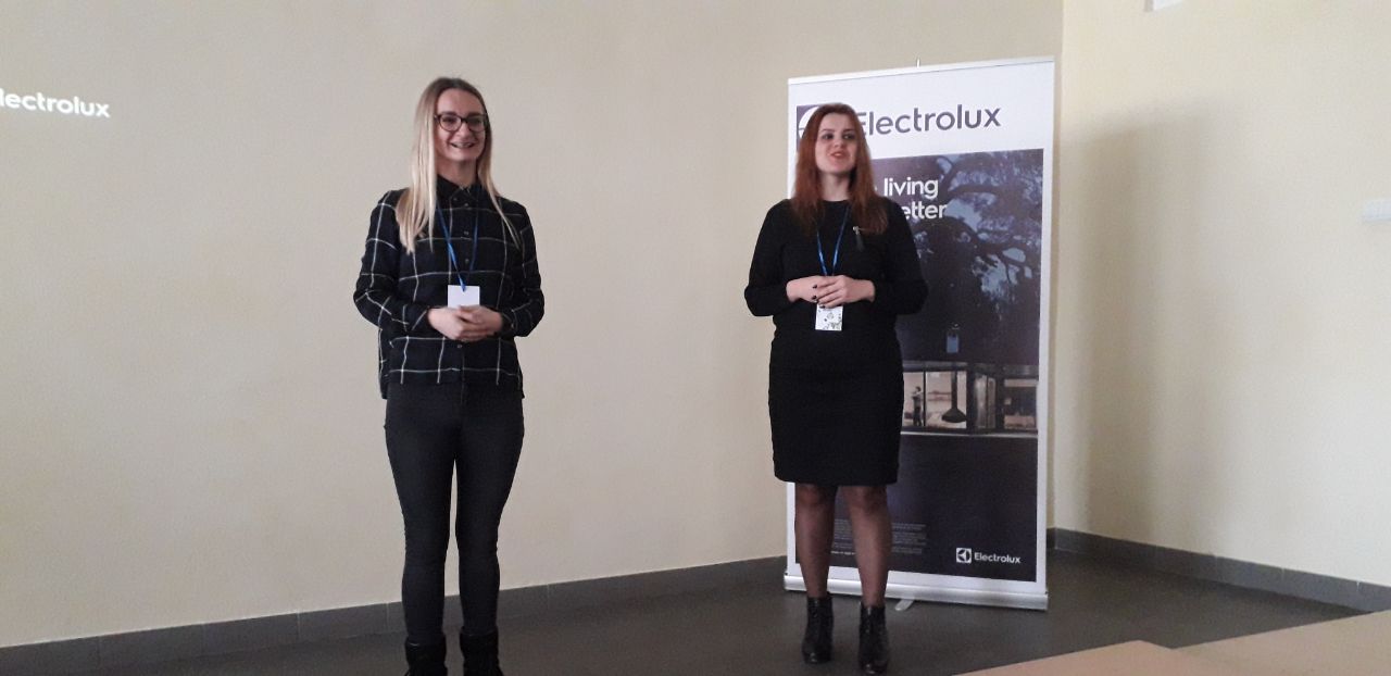 Представники Electrolux Наталія Онисків та Вікторія Воробець