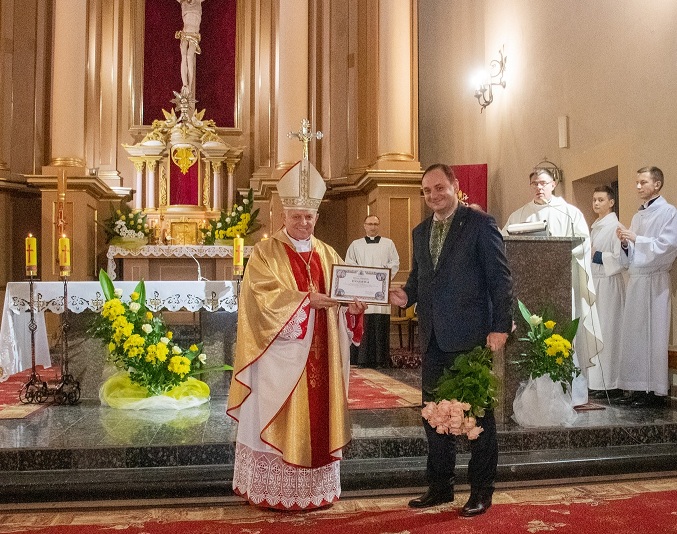 У Франківську освятили пам’ятник святому Папі Римському Івану Павлу II ФОТО