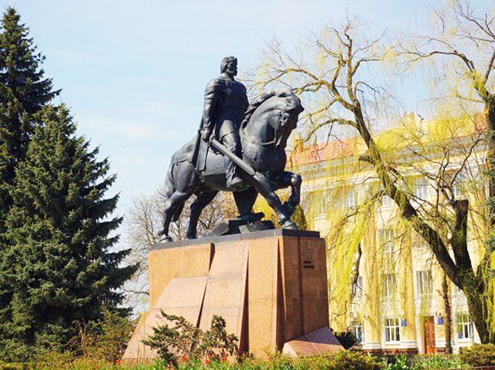 Пам’ятник королеві Данилу Галицькому в Тернополі.