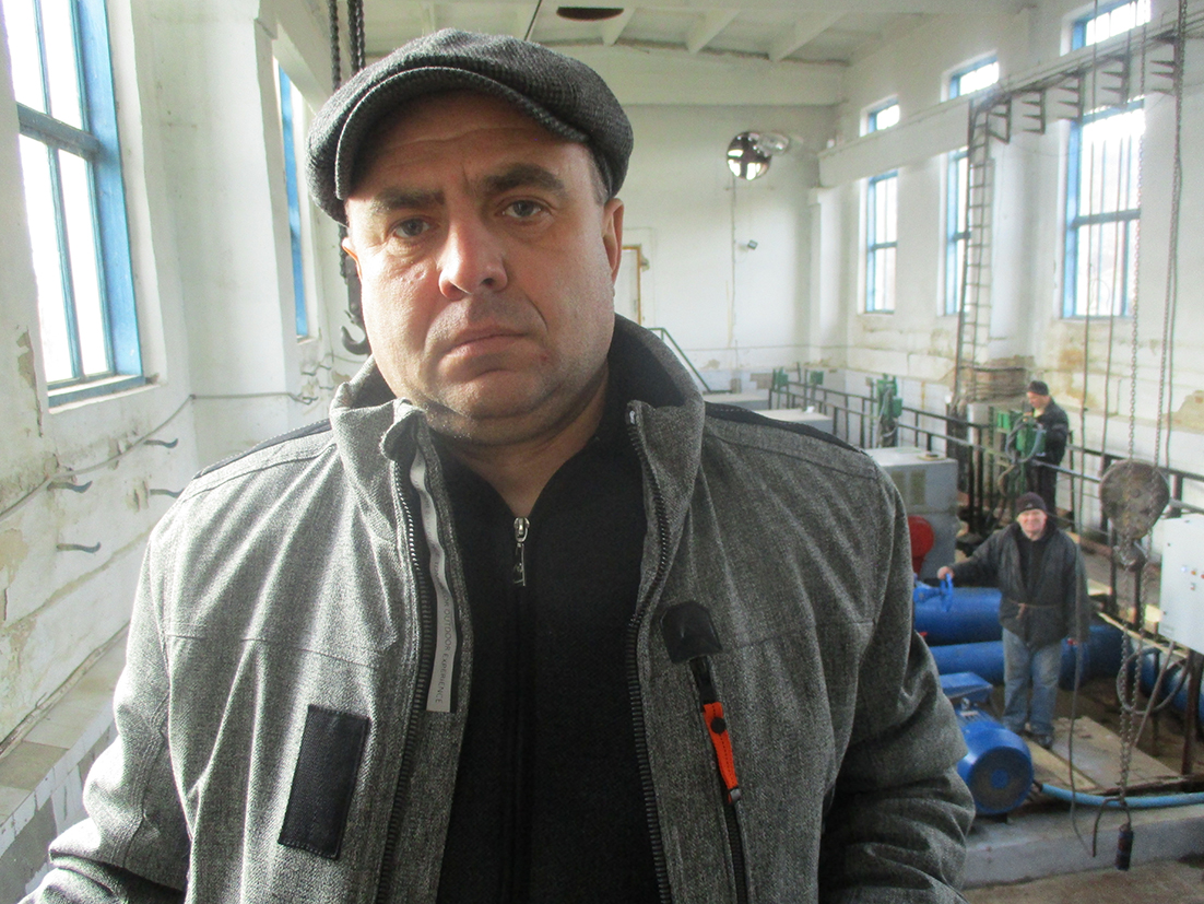 Головний інженер КП «Водоканал» Олег Петрушка у насосній станції другого підйому.