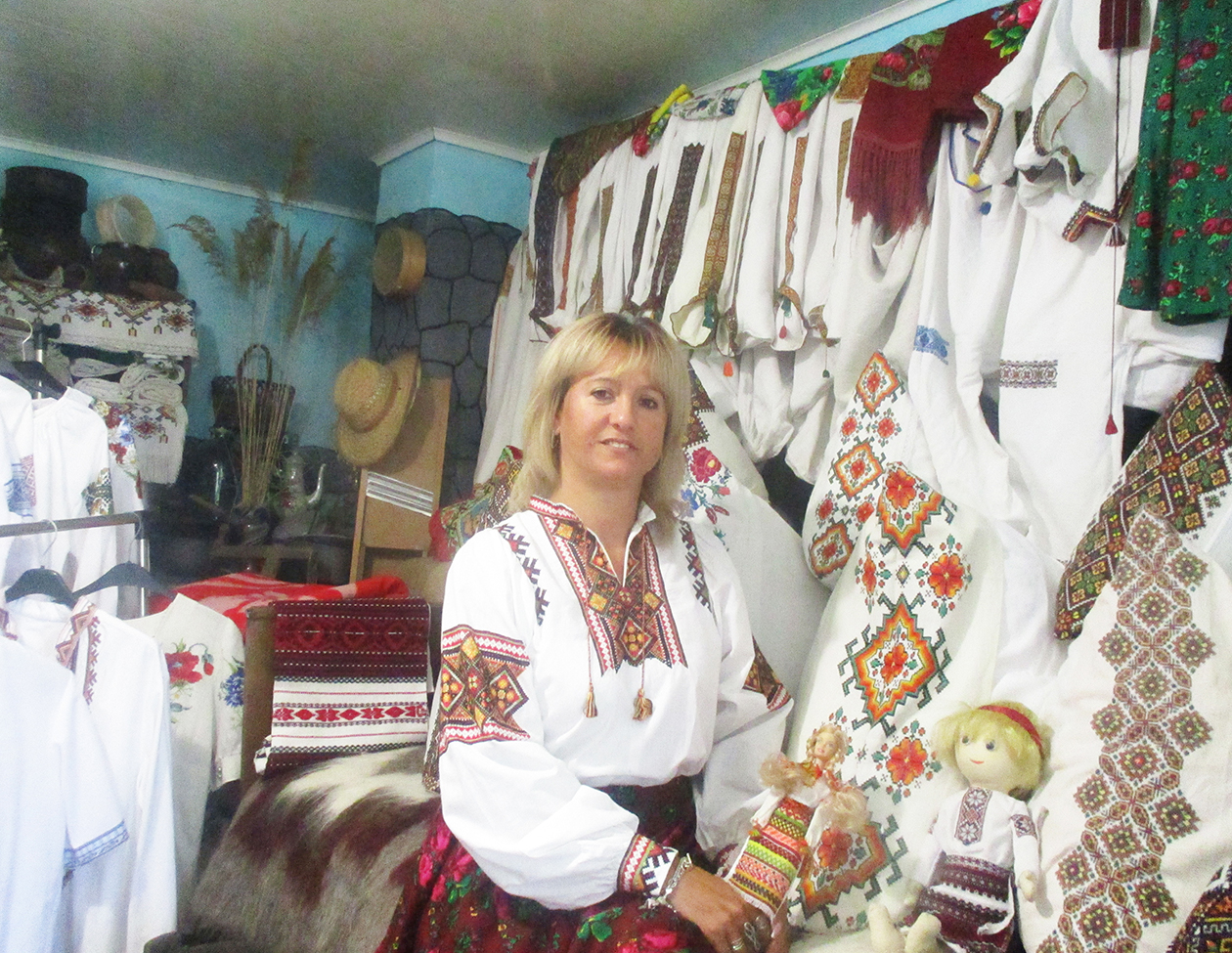Мирослава Ганишевська у родинному музеї.