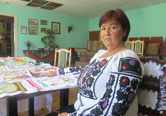 Майстриня-вишивальниця Марія Смоляк