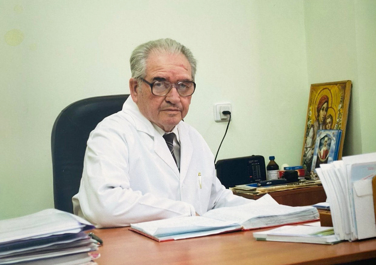 Андрій Ковальчук у робочому кабінеті.