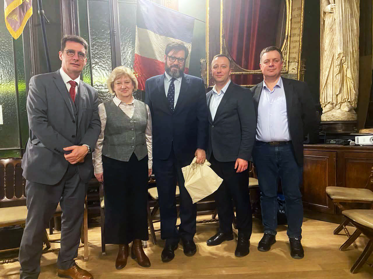 Під час міжнародної конференції «Права українських жертв російського вторгнення в Україну» в Парижі.