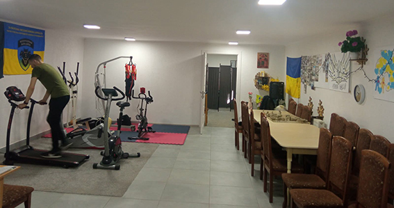Приміщення з тренажерами для ветеранів війни