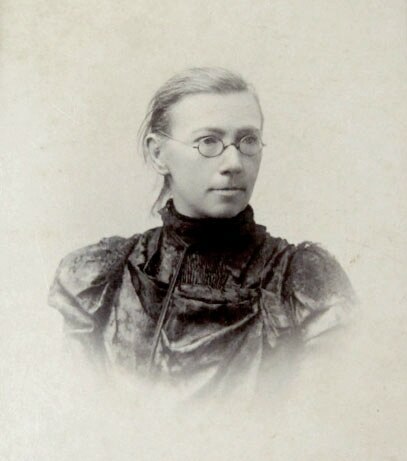 Софія РУСОВА