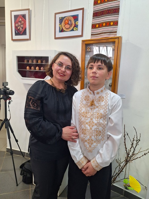 Учасники майстер-класу - Надія Дуда і її син Станіслав