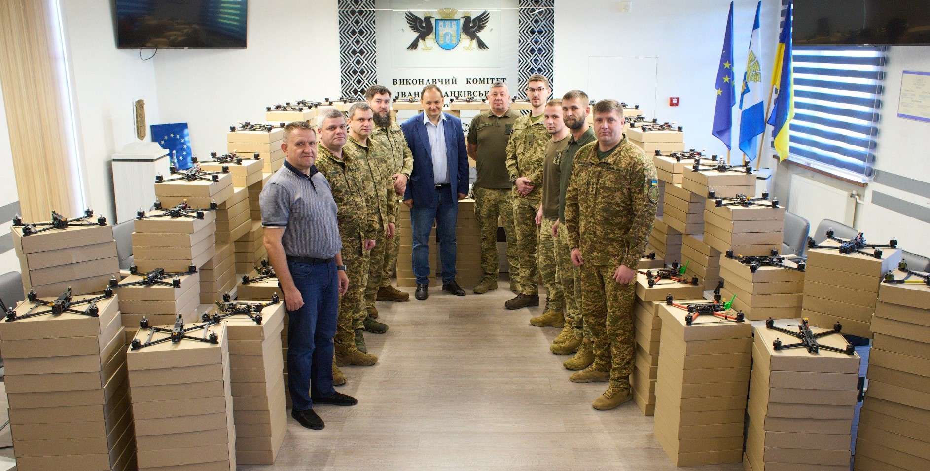 400 дронів для ЗСУ.